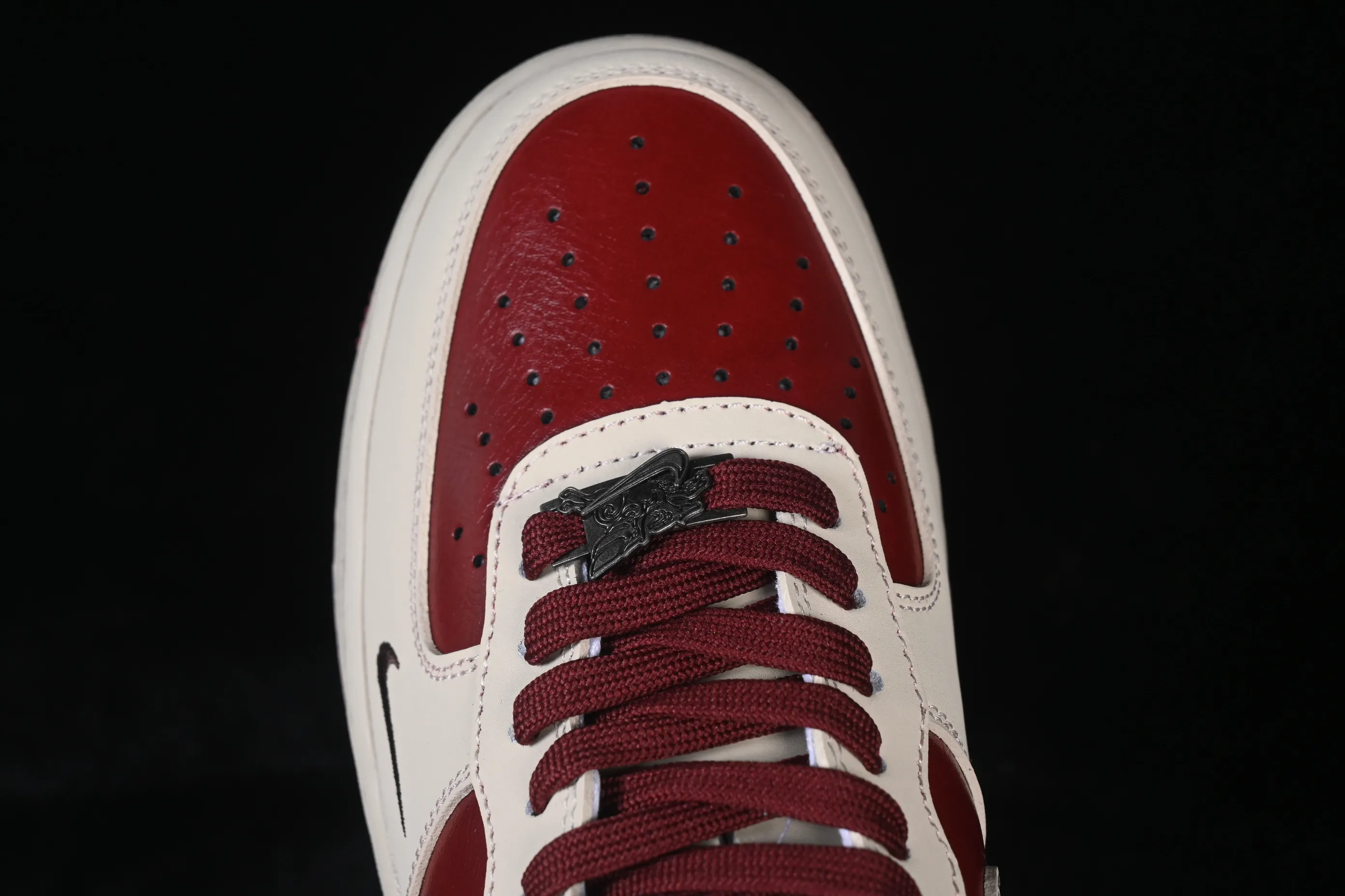 All categories Nk Air Force 1 Air Force series Nk Air Force 1 Low Air Force low-top Nike Air Force 1'07 Low Year of the Horse limited edition Rice-fat rouge Air Force 1 low-top casual sneakers NH0601-514